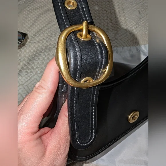 Coach Cashin Crescent Shoulder Bag - Picture 7 of 9